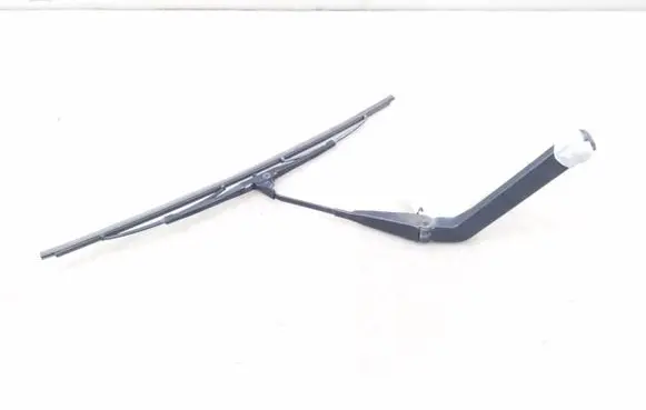 Nissan X-Trail T30 Rear wiper blade arm