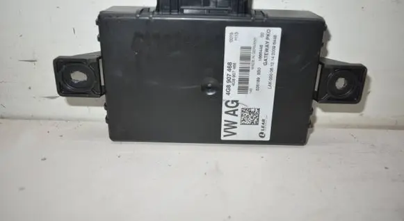 Audi A7 S7 4G Gateway control module 4G8907468