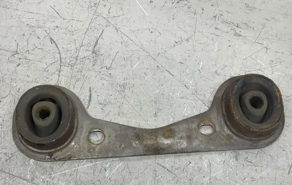 Opel Insignia A Muffler mount bracket/holder 13229794