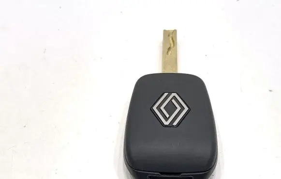 Renault Trafic III (X82) Ignition key/card 
