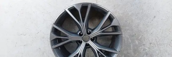 Audi Q8 R21 alloy rim 4M8601025S ITPD002522