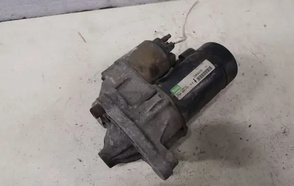 Peugeot 206 Starter motor D6RA572