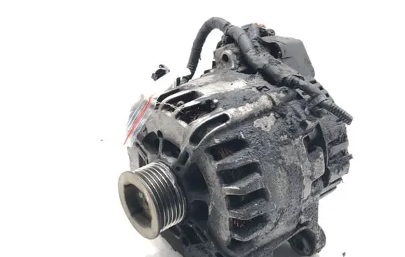 Citroen C4 II Generator/alternator 9675753680