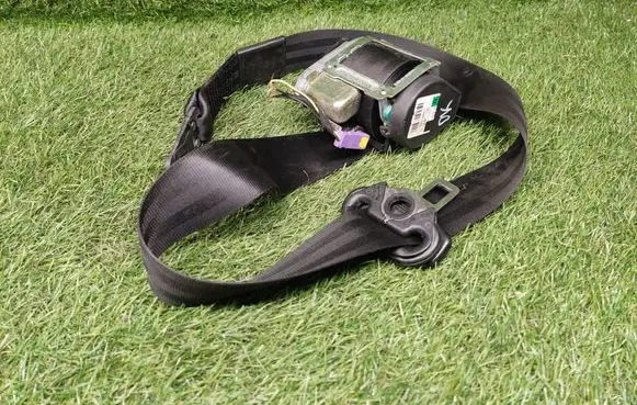 Audi A4 S4 B6 8E 8H Front seatbelt 8E0857706G 601916400C