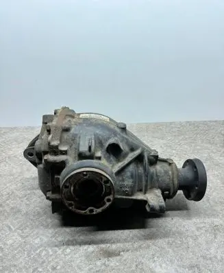 BMW X3 E83 Rear differential 7536572 7536573 33107536572