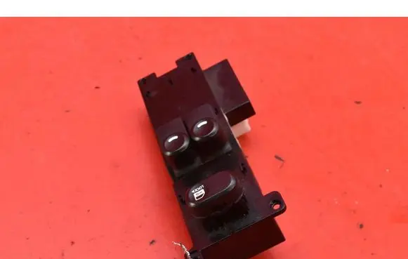 Hyundai i30 Electric window control switch 935702L100