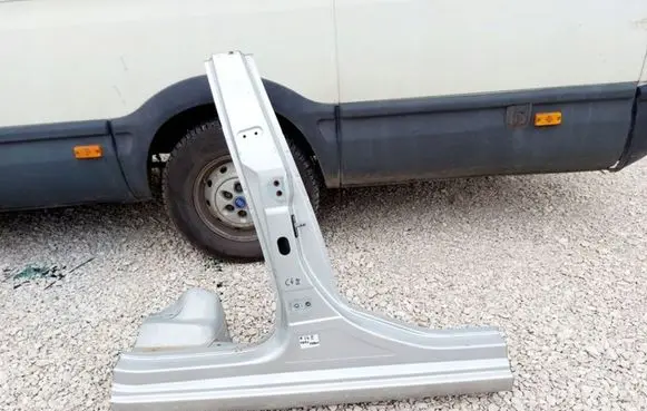 Citroen C4 II Sill