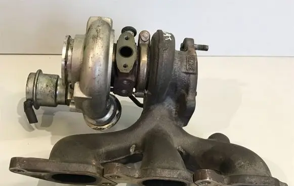 Volvo XC90 Turbo 30650210 040302502 4913105151