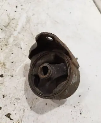 KIA Ceed Engine mount bracket