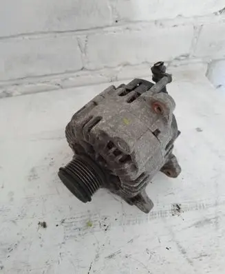 Volkswagen PASSAT B6 Generator/alternator 06F903023C