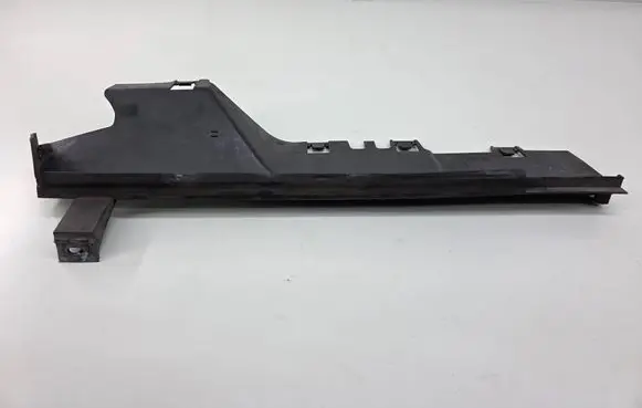 BMW X5 F15 Intercooler air guide/duct channel 