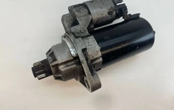 Volkswagen Jetta V Starter motor 02M911023S 00011105402