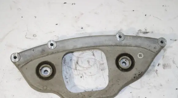 Mercedes-Benz E W213 Front differential bracket A2053522301