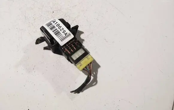 Subaru Legacy Hazard light switch