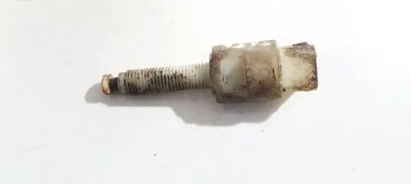 Audi A6 S6 C5 4B Brake pedal sensor switch 4a0945515a