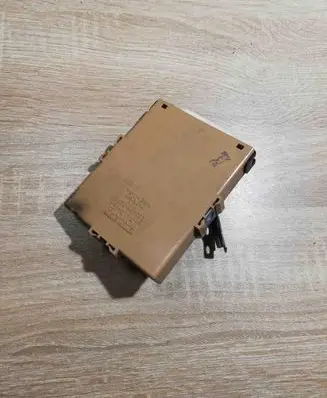 Toyota Prius (XW20) Gateway control module 8911147050 2324005290