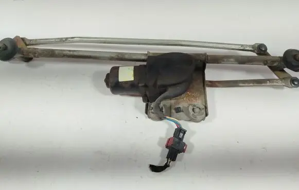 Front wiper linkage and motor