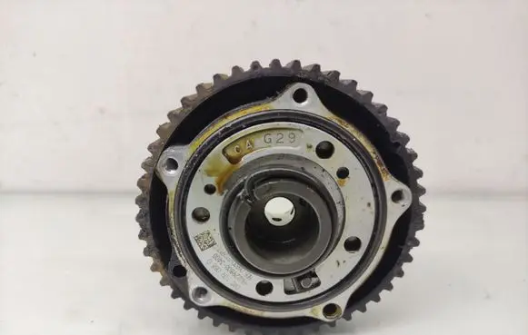 Volkswagen T-Roc Camshaft pulley/ VANOS 04C109088D