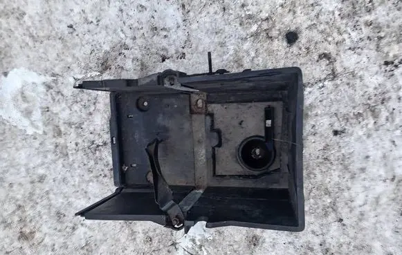 Ford Focus Battery box tray 