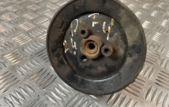 Volkswagen Transporter - Caravelle T4 Power steering pump