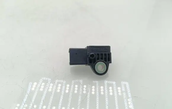 Peugeot 508 Airbag deployment crash/impact sensor 9665730180 5WK44136