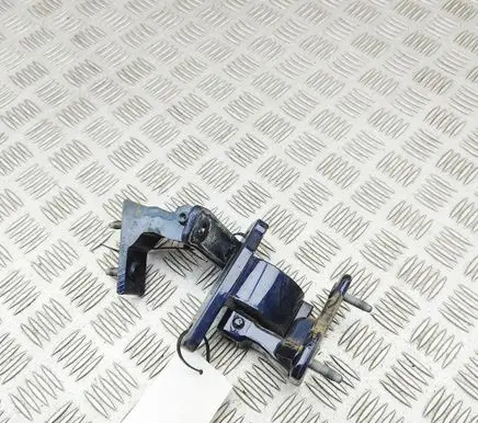 Mercedes-Benz E W213 Front door hinges set A2057207711 A2137201110