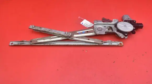 Mitsubishi Lancer VIII Front door window regulator with motor A-0225713A