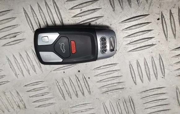 Audi A5 Ignition key/card 4M0959754AA