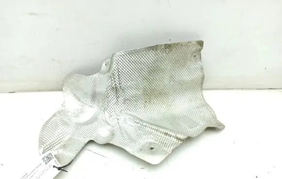 Mercedes-Benz R W251 Heat shield in engine bay A2516820271