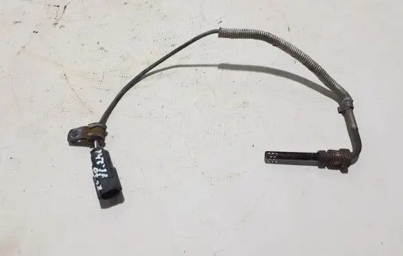 Volvo XC70 Exhaust gas temperature sensor 30713642
