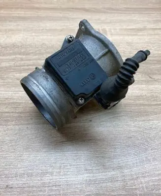 Volkswagen Polo III 6N 6N2 6NF Mass air flow meter 037906461B AFH6010A Used