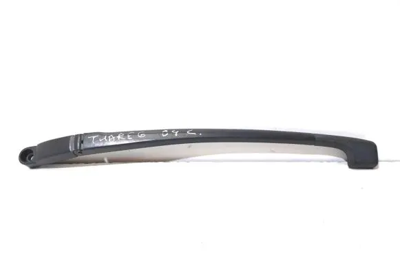 Volkswagen Touareg I Front wiper blade arm 4665