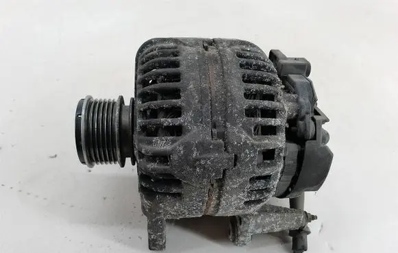 Volkswagen Polo IV 9N3 Generator/alternator 045903023A