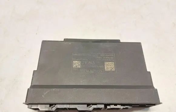 Porsche Taycan 9J1 Seat control module 4M0959760BJLK01