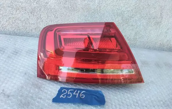 Audi A8 S8 D4 4H Rear/tail lights 4H0945095