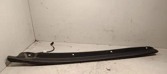 Jeep Grand Cherokee Tailgate/trunk side cover trim 68165049AC