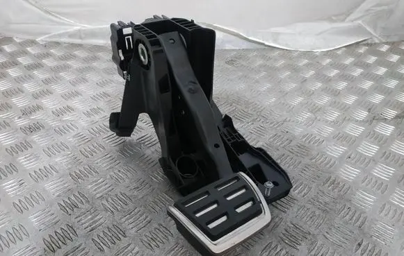 Audi Q3 F3 Brake pedal 5Q1723058BR
