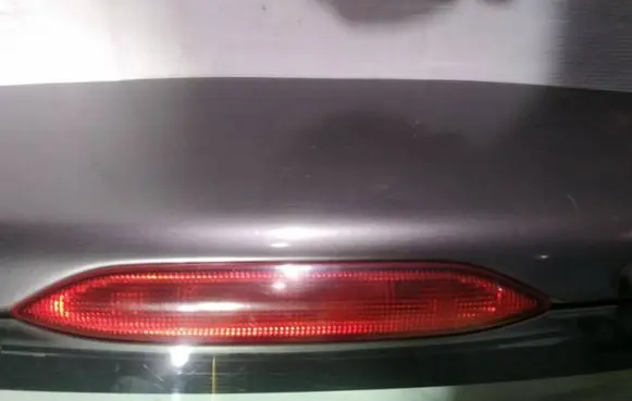 Mitsubishi Colt Third/center stoplight