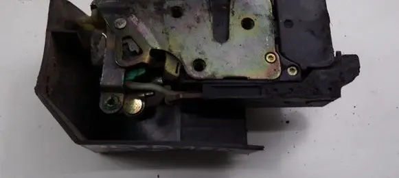 Alfa Romeo 156 Front door lock