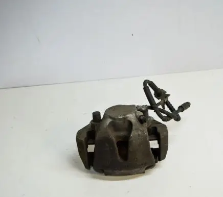 BMW X5 F15 Front brake caliper 8137750