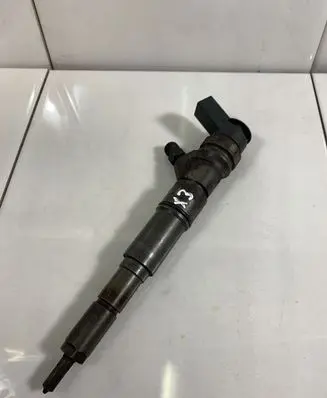 BMW X3 E83 Fuel injector 0445110216