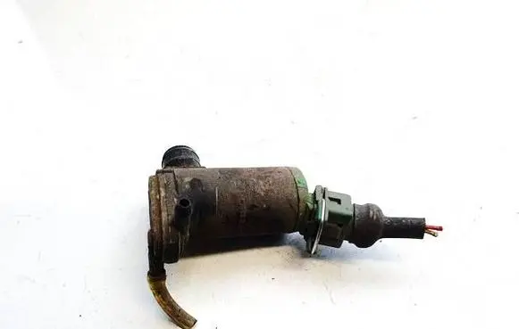 Volkswagen Transporter - Caravelle T4 Windscreen/windshield washer pump 90095