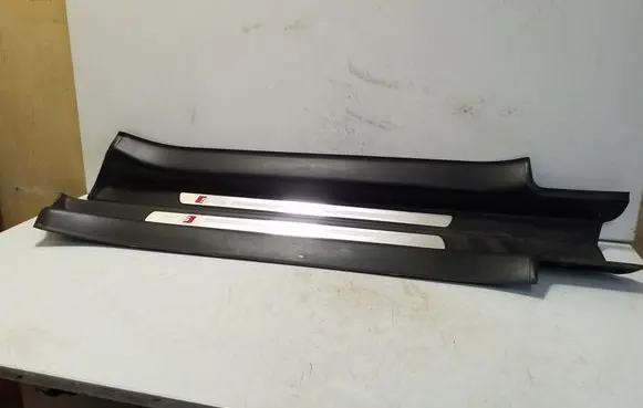 Audi TT TTS Mk2 Front sill trim cover 8J0853491G 8J0853492G