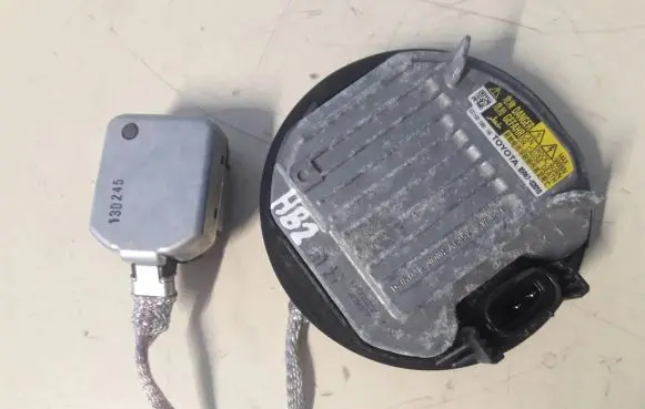 Toyota Verso Headlight ballast module Xenon 0311001060