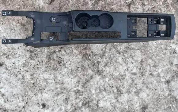 Mitsubishi Lancer X Other interior part 8J0863245
