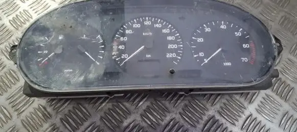 Renault Megane I Speedometer (instrument cluster) 7700847782 09046339050
