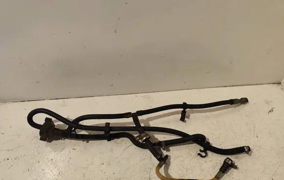 BMW X5 E53 Fuel injector supply line/pipe 3781B PA6625GF