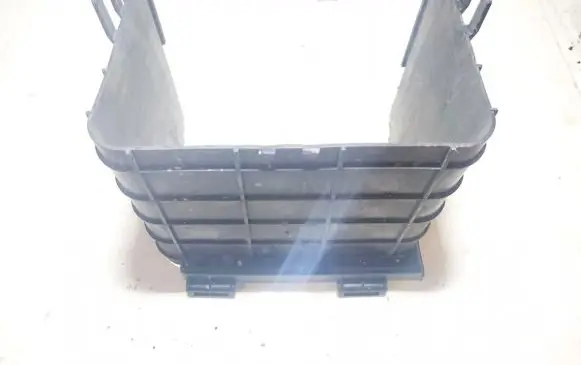 Battery box tray