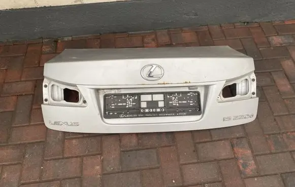Lexus IS 220D-250-350 Tailgate/trunk/boot lid