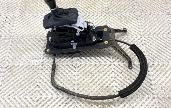 Audi Q7 4L Gear shift rod 4L1713041N